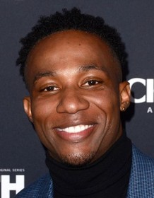 Arlen Escarpeta