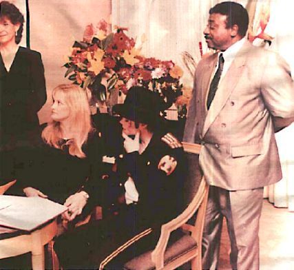 Debbie Rowe