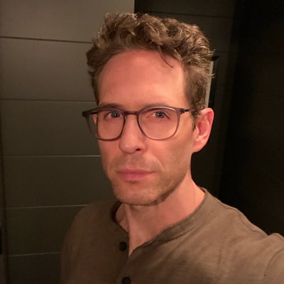 Glenn Howerton