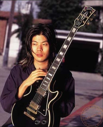 James Iha