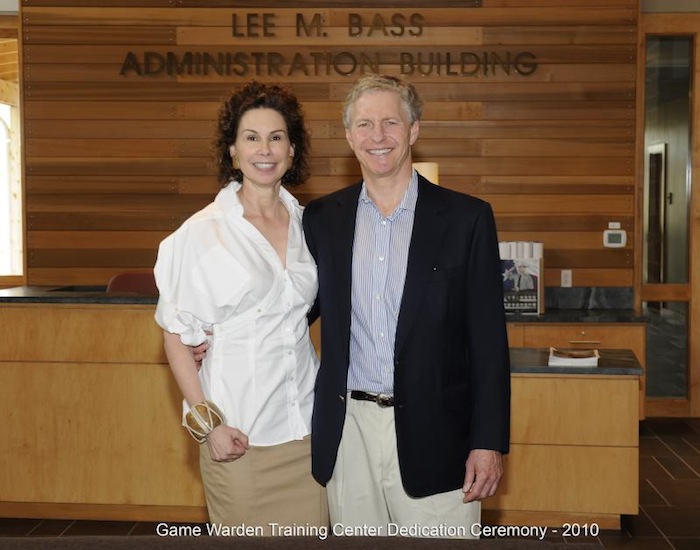 Lee Bass