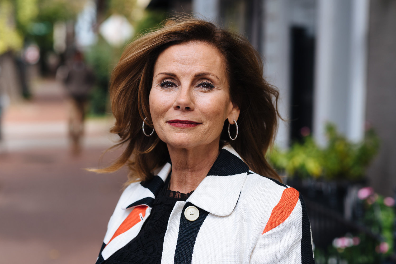 Lynda Erkiletian