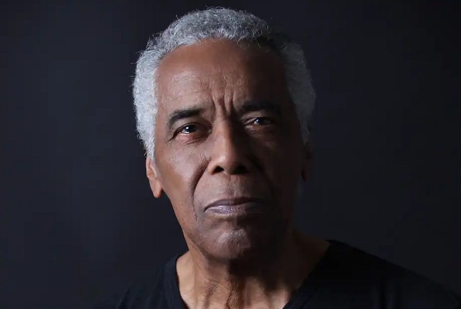 Robert Hooks