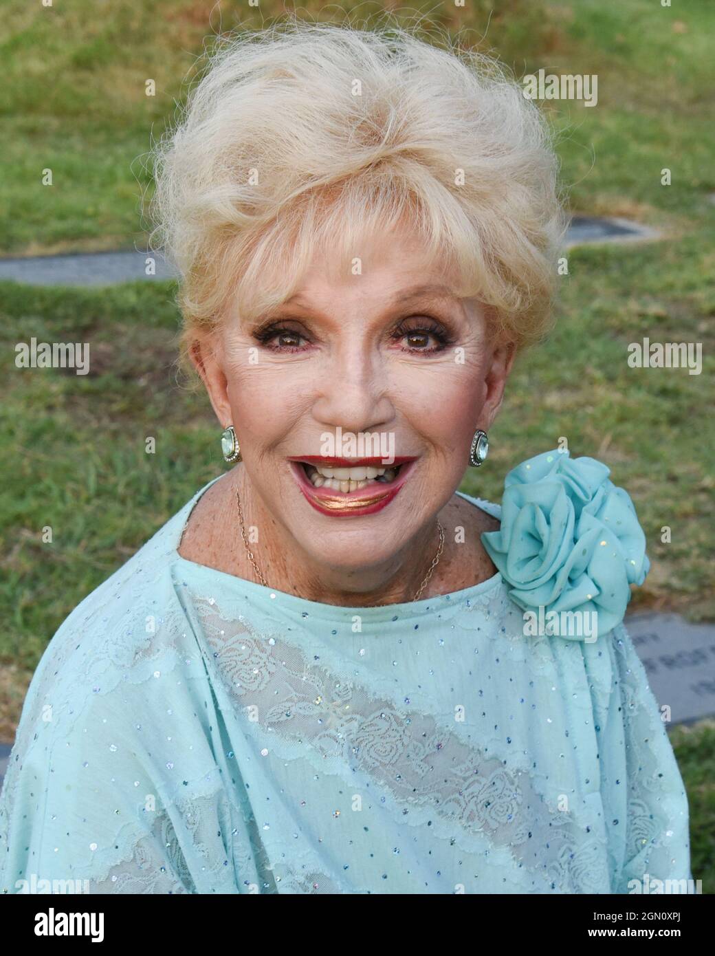 Ruta Lee
