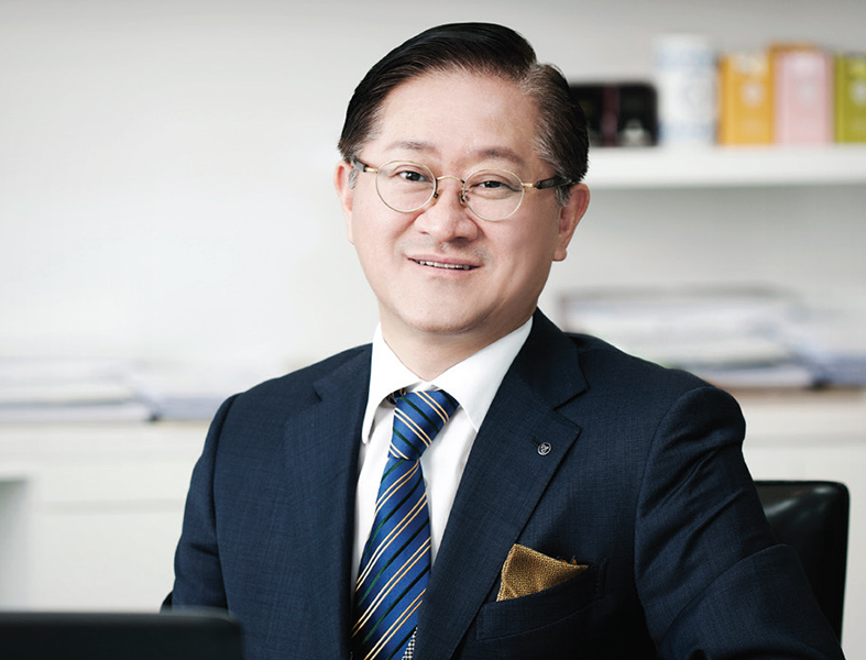 Suh Kyung-Bae