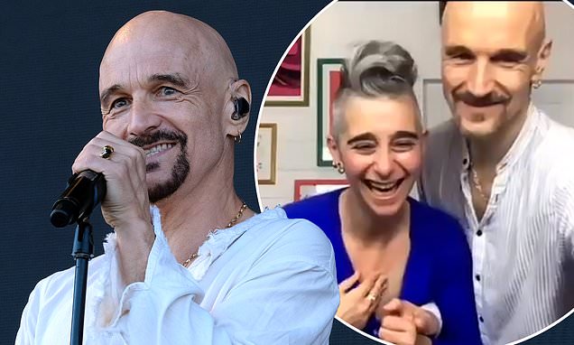 Tim Booth