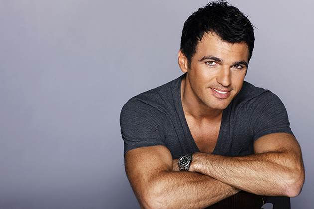 Tony Dovolani