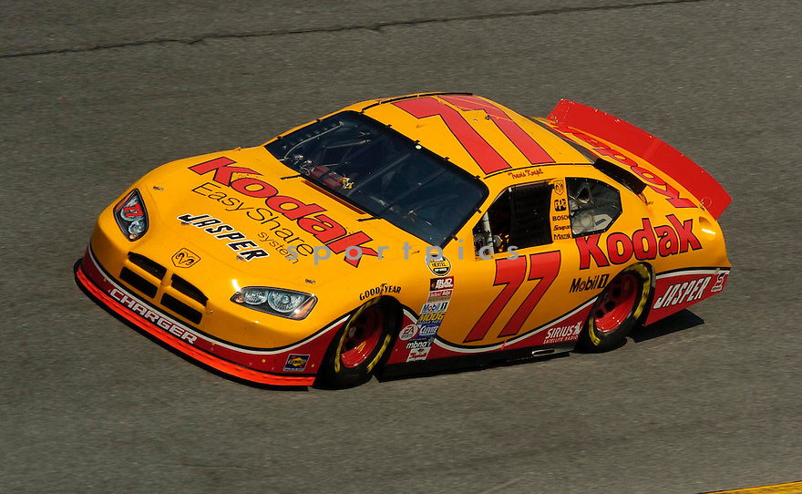 Travis Kvapil