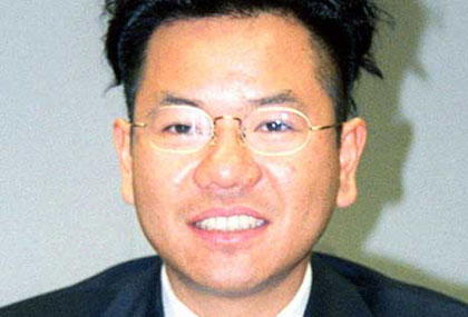 Yasumitsu Shigeta